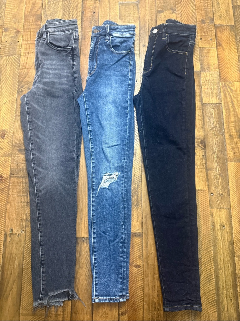 Bundle of 3 American Eagle Super High Rise Jeggings | Size 6